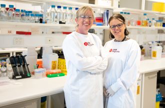 QIMR Berghofer Professors Stacey Edwards and Juliet French