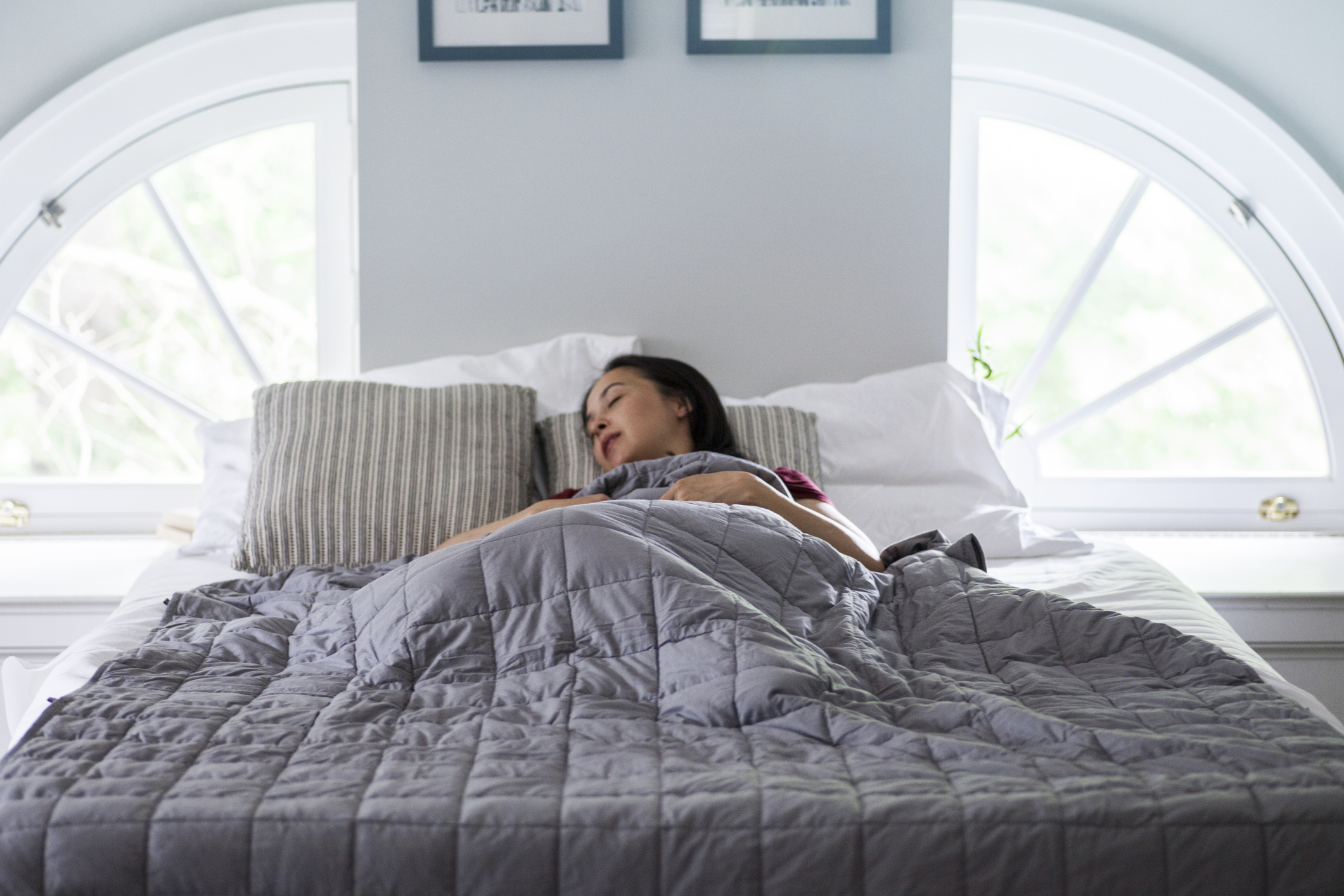 Improving sleep with weighted blankets Scimex