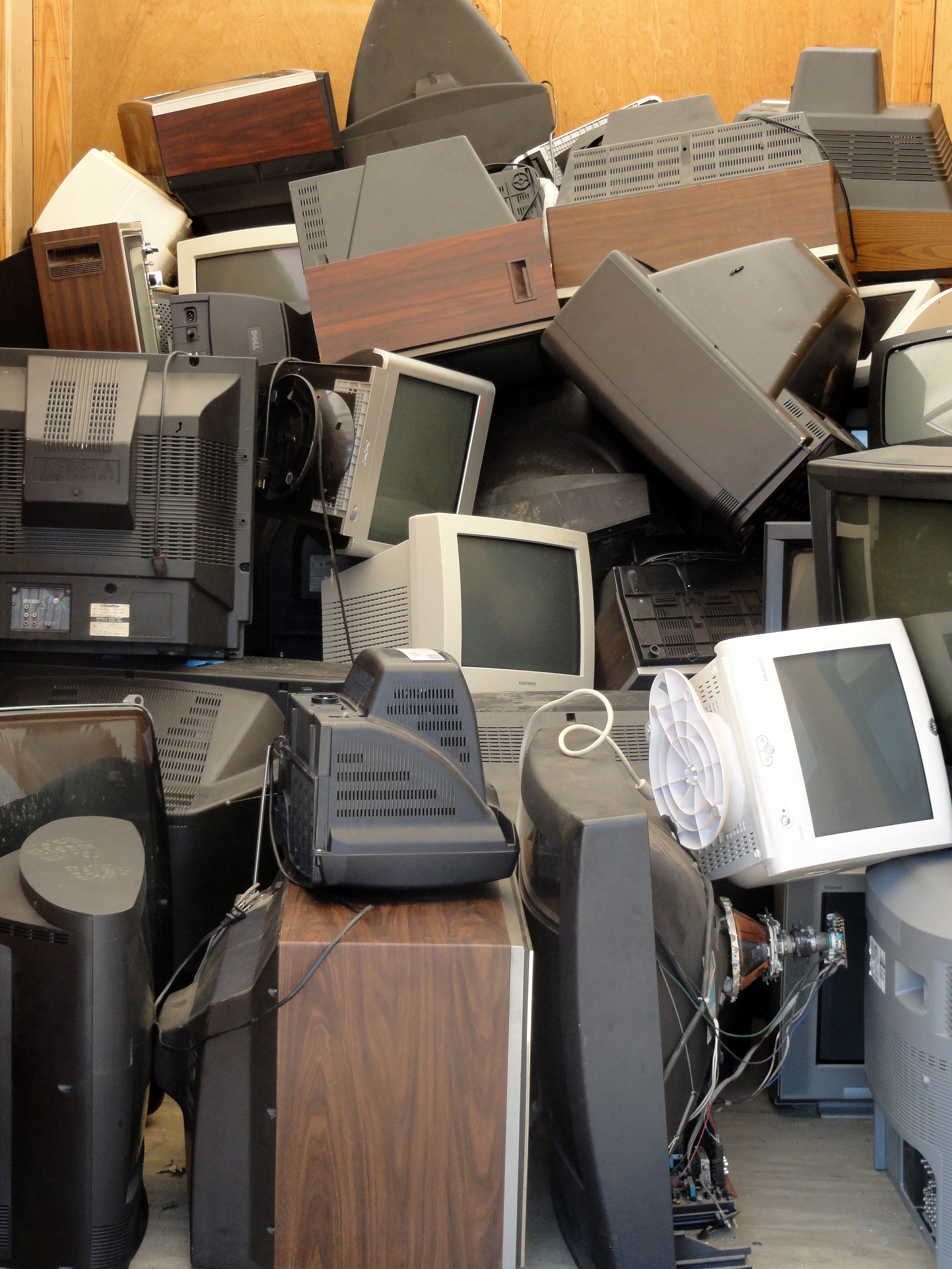 Indoor air and household dust remain significant exposure pathways, particularly in environments with high densities of electronic devices. Credit: Pexels, photo by Oscar Williams.