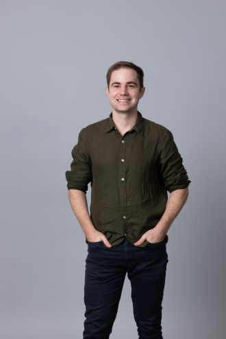 Dr Lachlan Harris