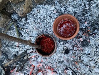 Experimental cooking with modern replica pottery vessels to recreate recipes