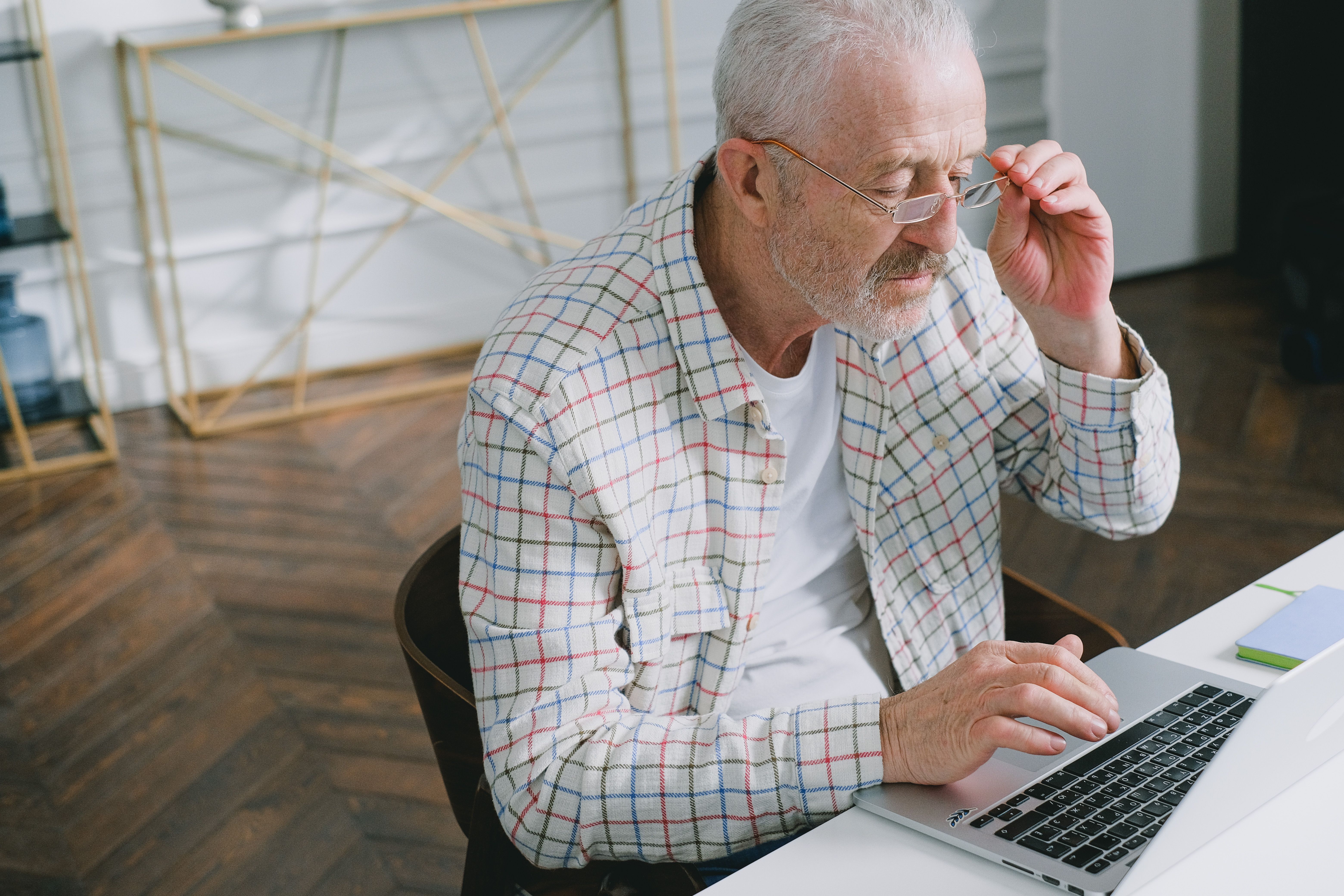 Older adult communicating online. Image Credit: Anna Shvets, SHVETS production, freely accessible with credit at Pexels