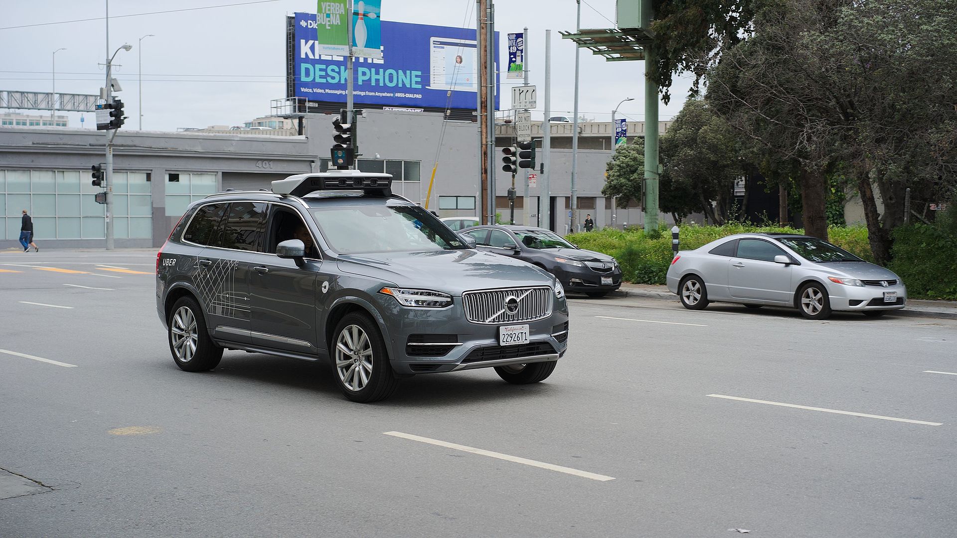 Uber_Self_Driving_Volvo_at_Harrison_at_4th By Dllu - Own work, CC BY-SA 4.0