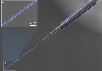 Electron microscope image of the superfluid wave tank.