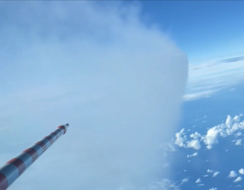 Caption: View of the contrail from an Airbus A321neo from the DLR Falcon 20E research aircraft Contrail from Airbus A321neo measured by the DLR research aircraft Falcon 20E. Credit: DLR