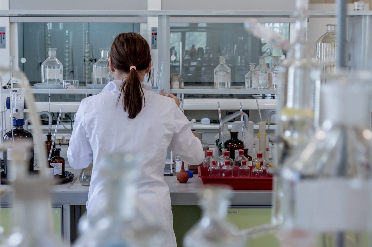 The study is of clear interest to healthcare providers and cancer centers, as it sits at the intersection of precision medicine, digital health, and patient-centered cancer care. Credit: Michal Jarmoluk