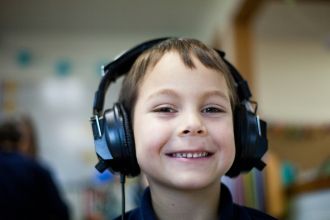 Our national 'B4 School Check', which aims to identify health issues among four-year-olds, is less likely to catch hearing problems such as glue ear among those most likely to have them. Researchers looked at ethnicity, deprivation, and other data for over 260,000 children who'd had this hearing screening, and over 38,000 eligible children who had no B4 School Check records. Children who were Māori, Pacific or experiencing more deprivation made up a far higher proportion of those who weren't screened. When screened, though, the same groups had higher rates of hearing loss and were less likely to get immediate referrals or have GP enrollments to support treatment. The study authors say public health policies to address middle ear disease have been 