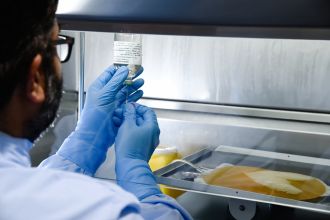 Platelets being prepared for freezing, credit Australian Red Cross Lifeblood
