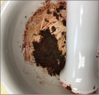 Red liquid produced after chewing betel quid