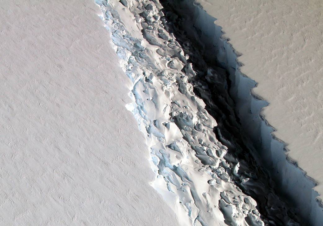 Larsen C iceberg_credit_NASA_John Sonntag