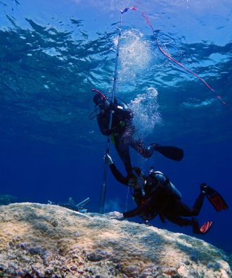 Drilling a coral skeletal core in the Coral Sea 
