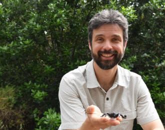 Dr Bruno Buzatto