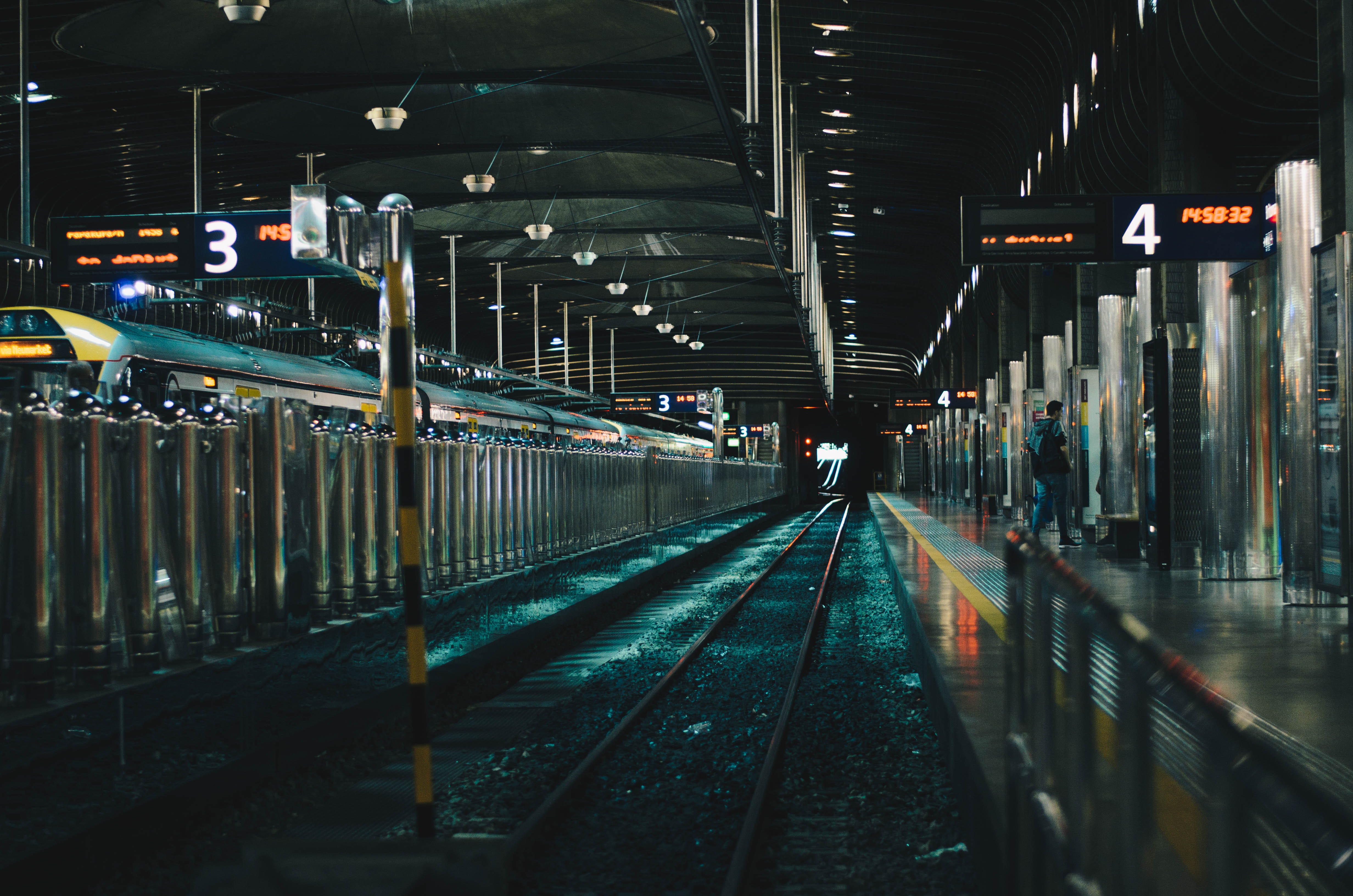 <span>Photo by <a href="https://unsplash.com/@dev_irl?utm_source=unsplash&utm_medium=referral&utm_content=creditCopyText">Dev Benjamin</a> on <a href="https://unsplash.com/s/photos/bus-auckland?utm_source=unsplash&utm_medium=referral&utm_content=creditCopyText">Unsplash</a></span>