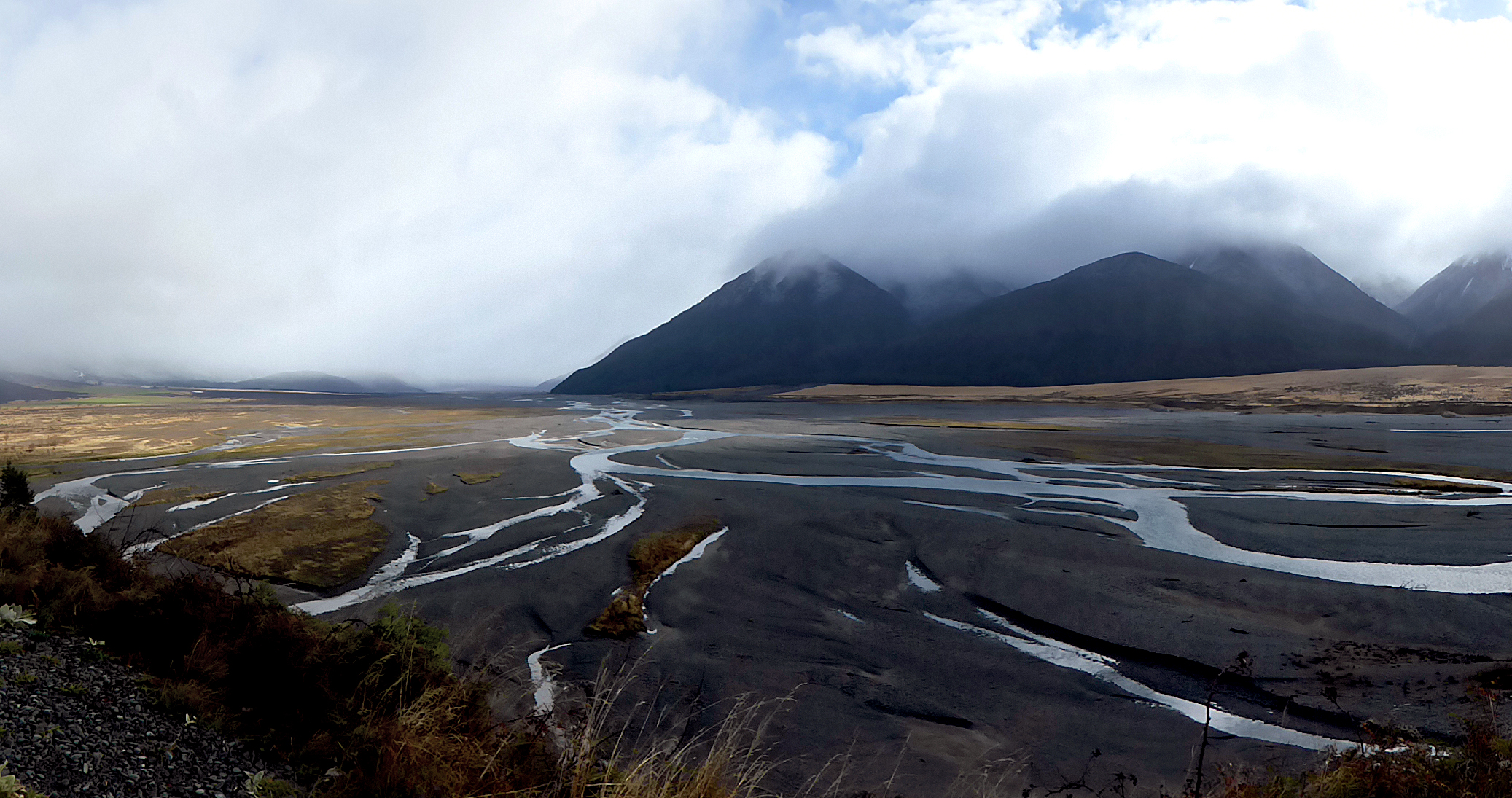 PHOTO: By Bernard Spragg. NZ from Christchurch, New Zealand - Braided river. Canterbury NZ., CC0, https://commons.wikimedia.org/w/index.php?curid=103439833