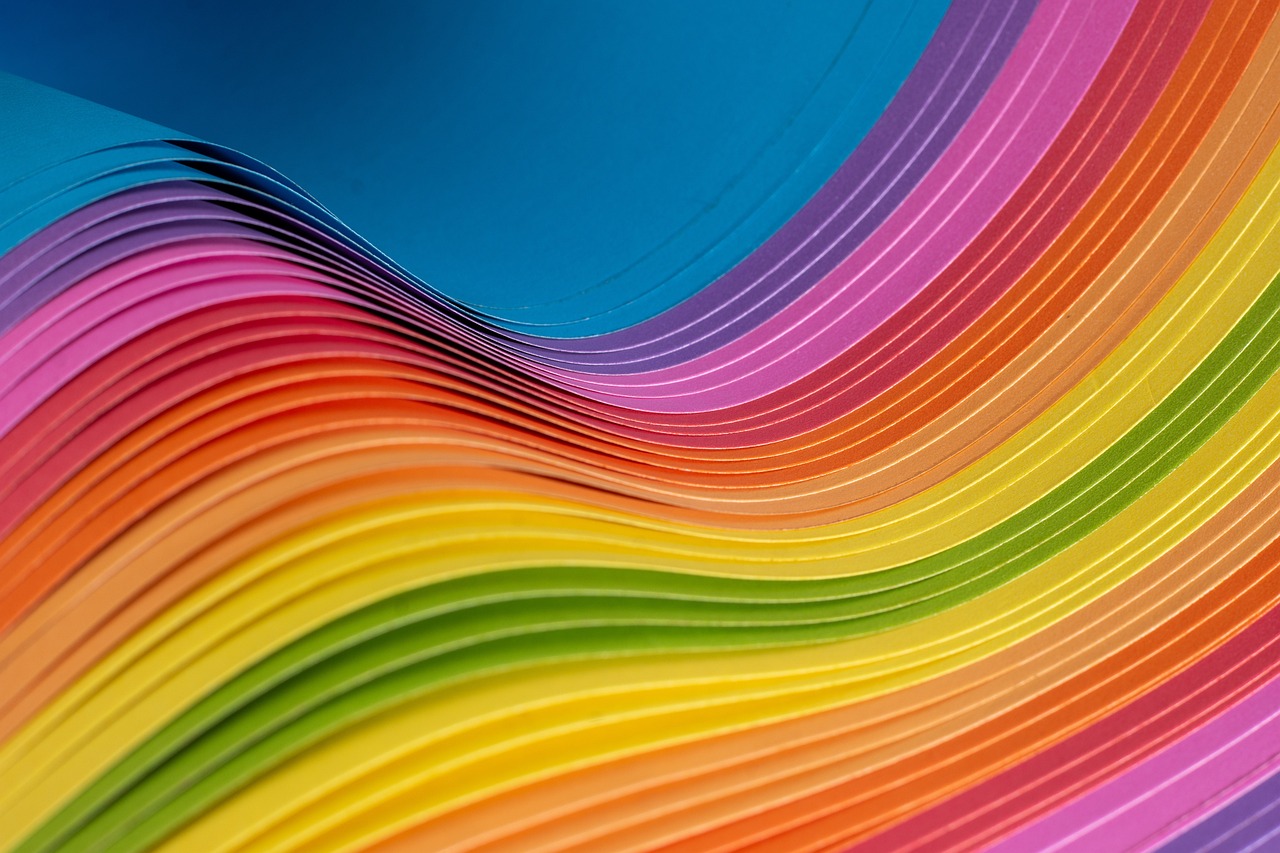 CC-0. https://pixabay.com/photos/abstract-rainbow-pattern-lines-6297317/