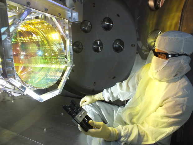LIGO inspecting core optics
