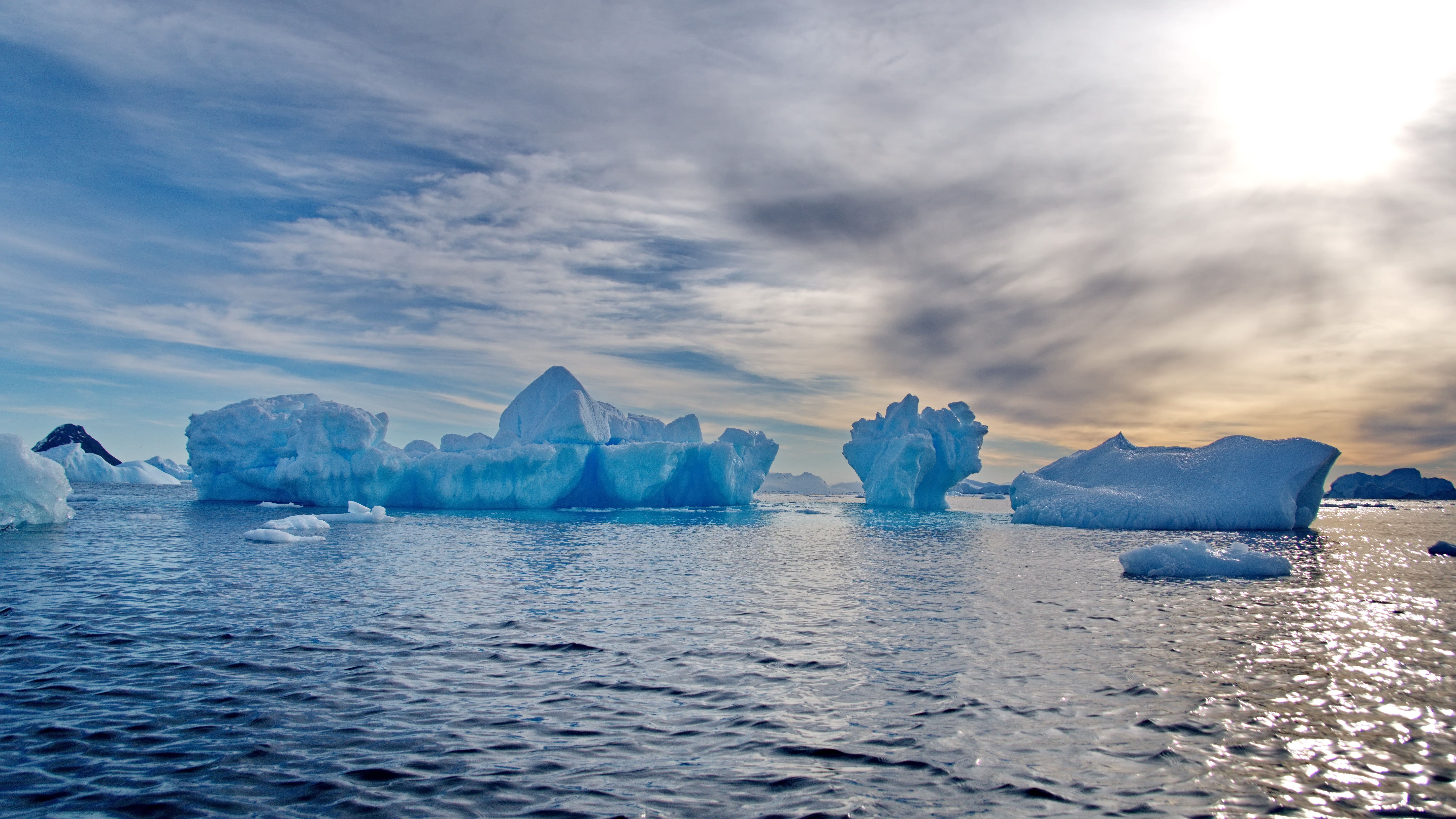 Scientists regularly voyage to the Southern Ocean’s furthermost icy reaches – but more research is needed. Image: Adobe istock