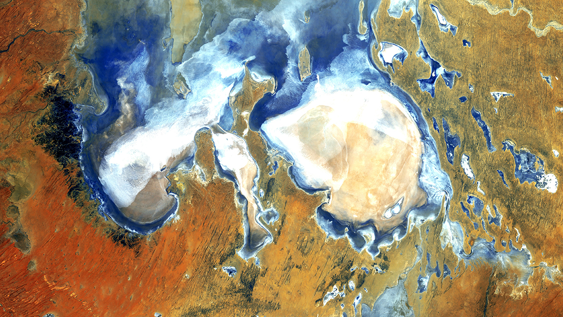 Satellite image of Lake Eyre captured by the US Geographical Survey
