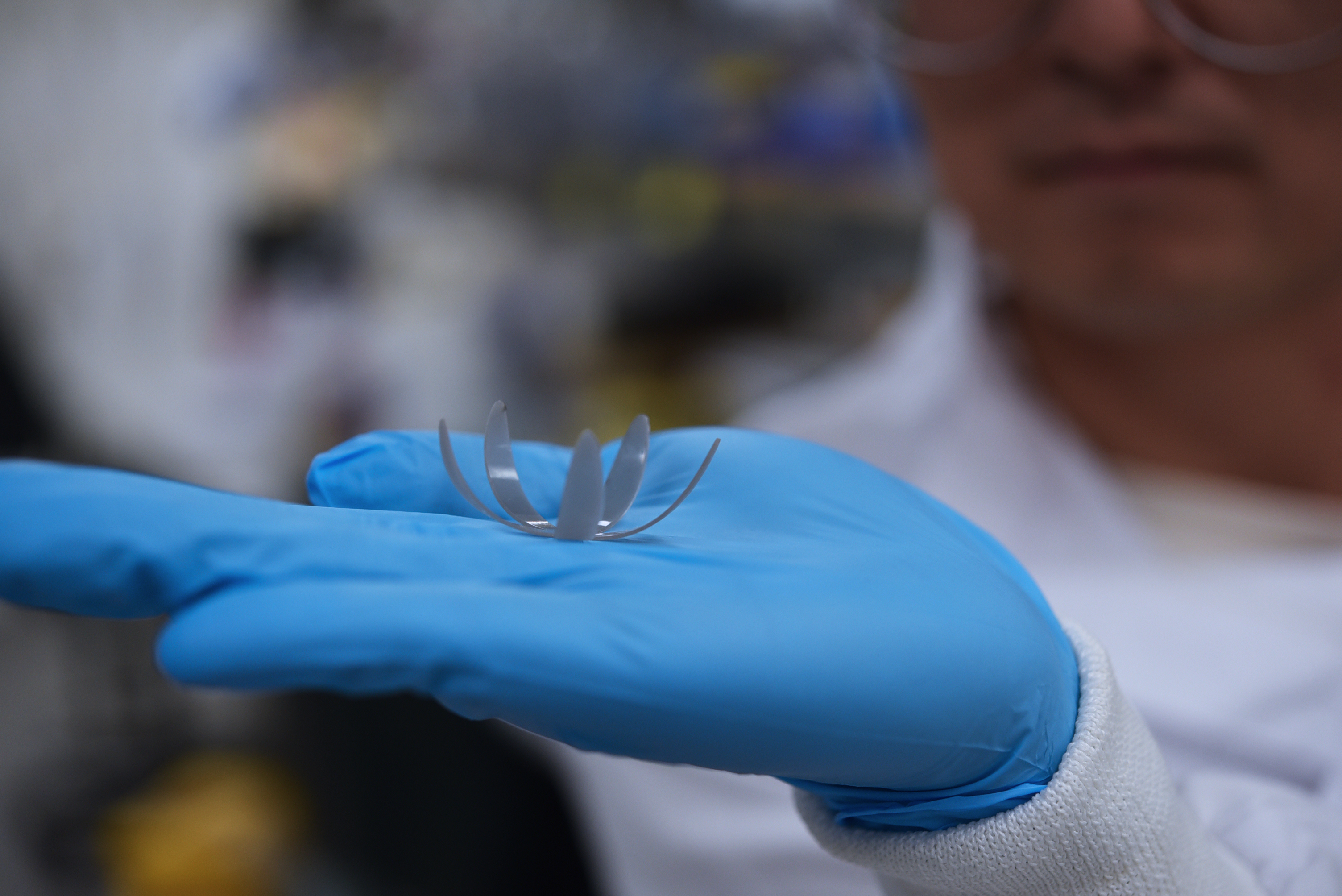 UQ researchers are printing 4D structures that can be coaxed into performing a range of mechanical tasks with infrared lasers.