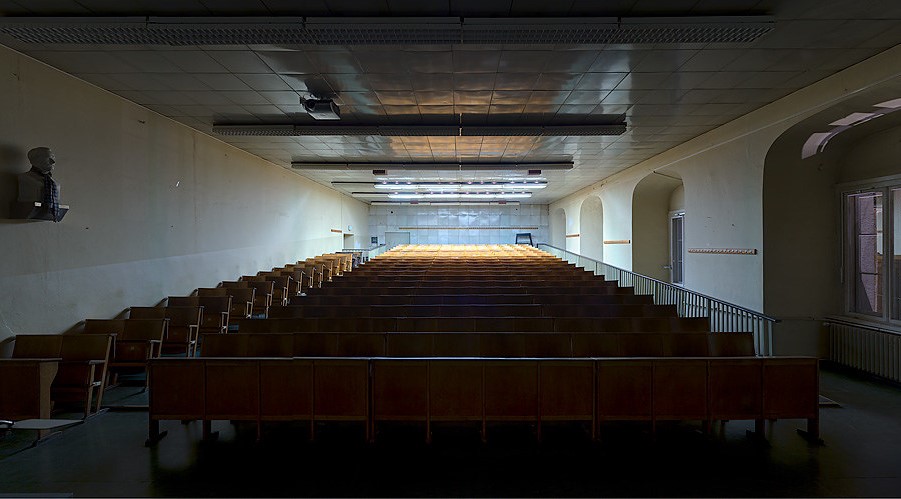 "Humboldt University Lecture Hall. Berlin, Germany." by Thomas Cummins is licensed under CC BY-SA 2.0.
