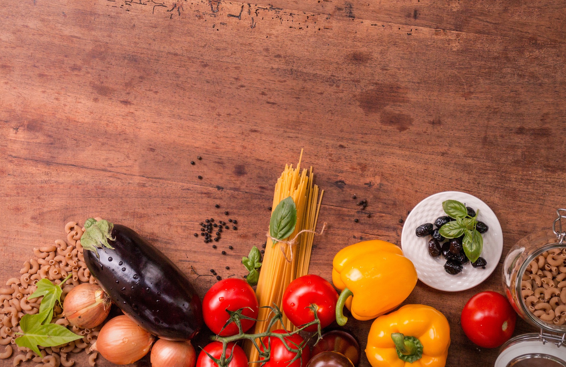 A Mediterranean diet high in fruits, vegetables, wholegrains, legumes and healthy fats like olive oil and nuts, with a moderate intake of seafood and lean protein is known for its heart health benefits.