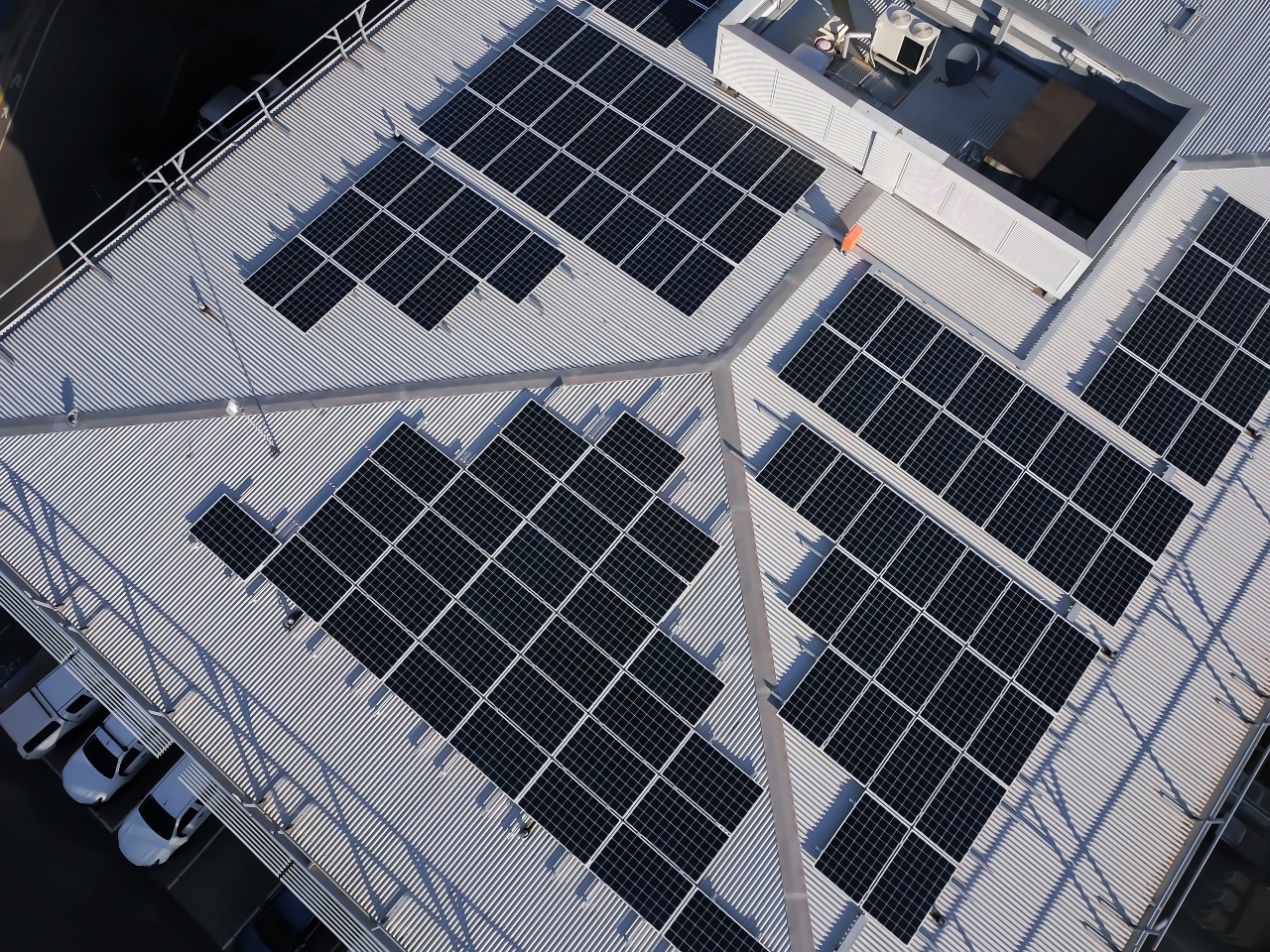 Monika Michalska (Exciton Science) / An image of solar cells on a rooftop at Monash University’s Clayton campus in Melbourne, Victoria. 