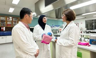 Nanodiamonds-researchers-3