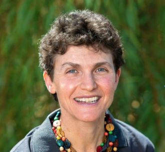 Dr Rosalie Schultz