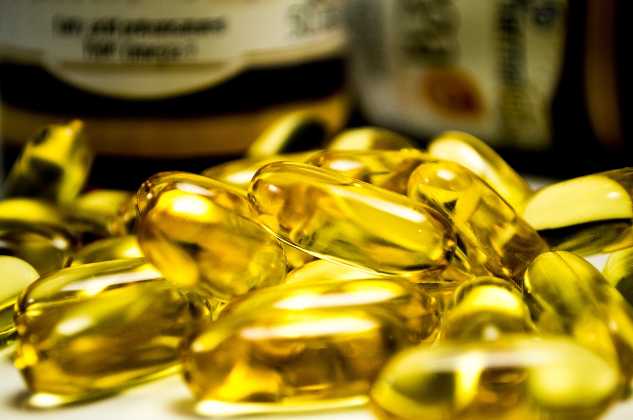 CC-0. https://pixabay.com/photos/gel-capsules-medicine-supplements-206150/