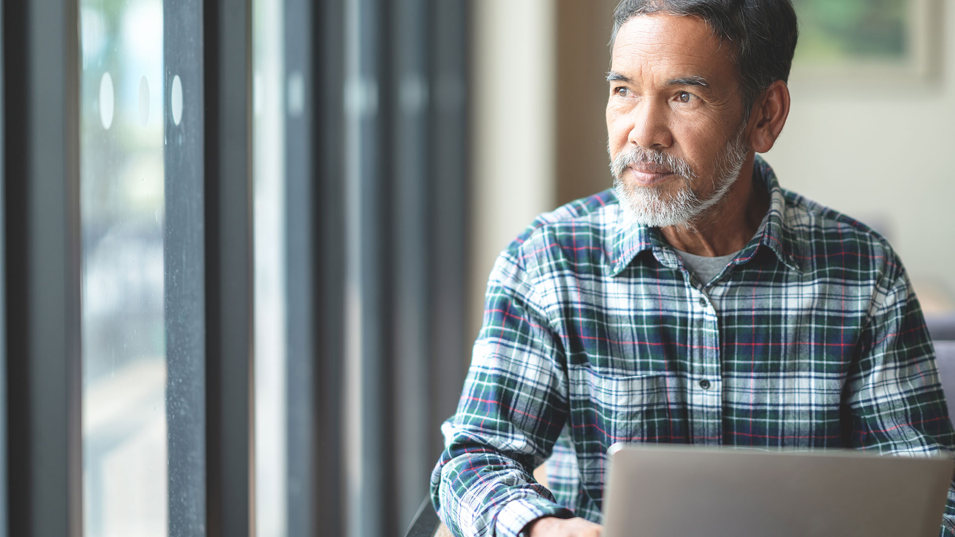 Key modifiable risk factors for dementia include a lack of physical activity, smoking and poor diet. Photo: Shutterstock/ Chay_Tee