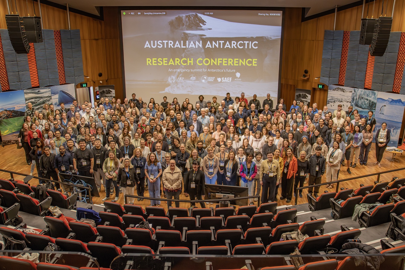 Attendees at inaugural Australian Antarctic Research Conference (photo: Peter W Allen/UTAS)
