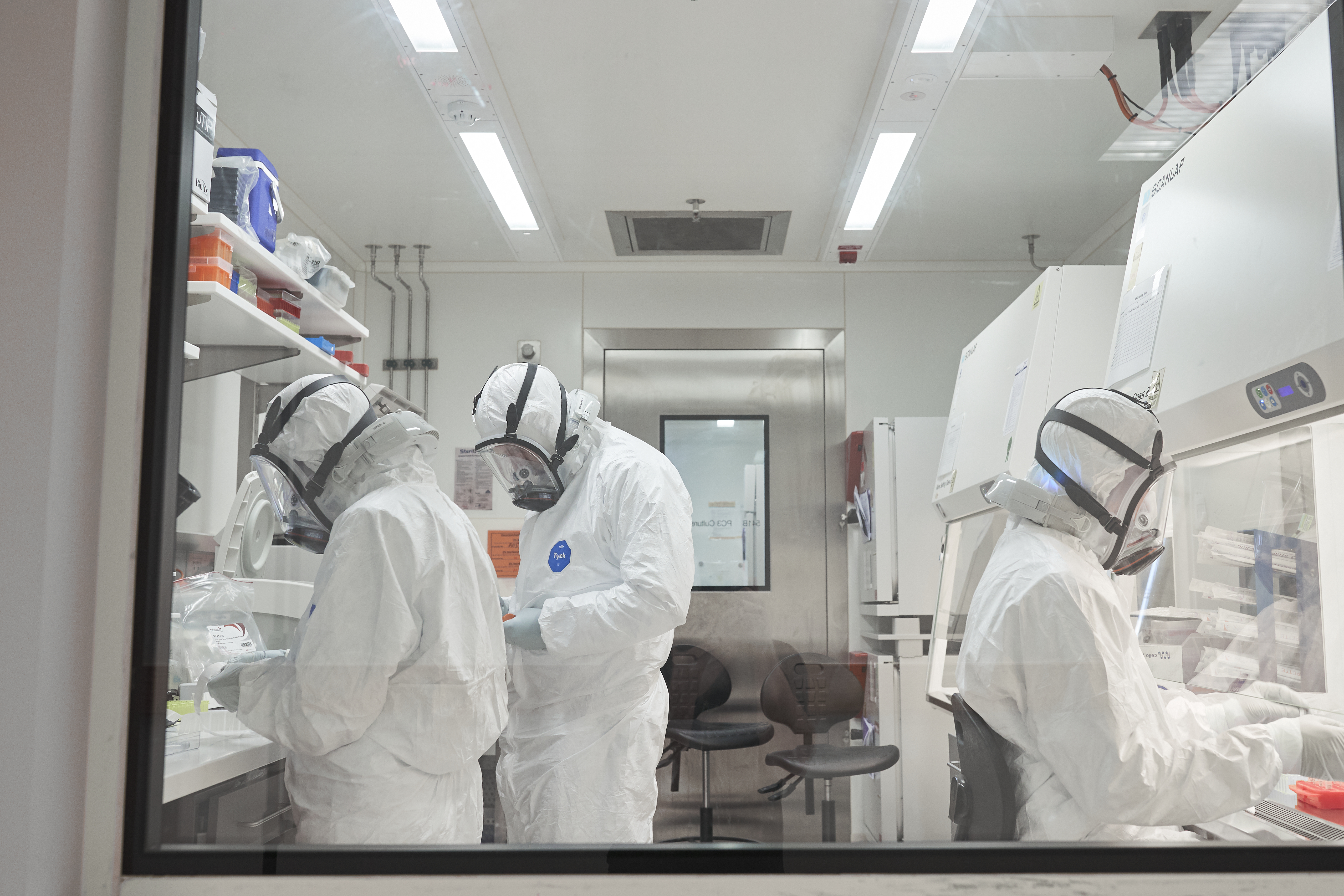 Kirby Institute team in the PC3 containment lab conducting COVID-19 analysis 