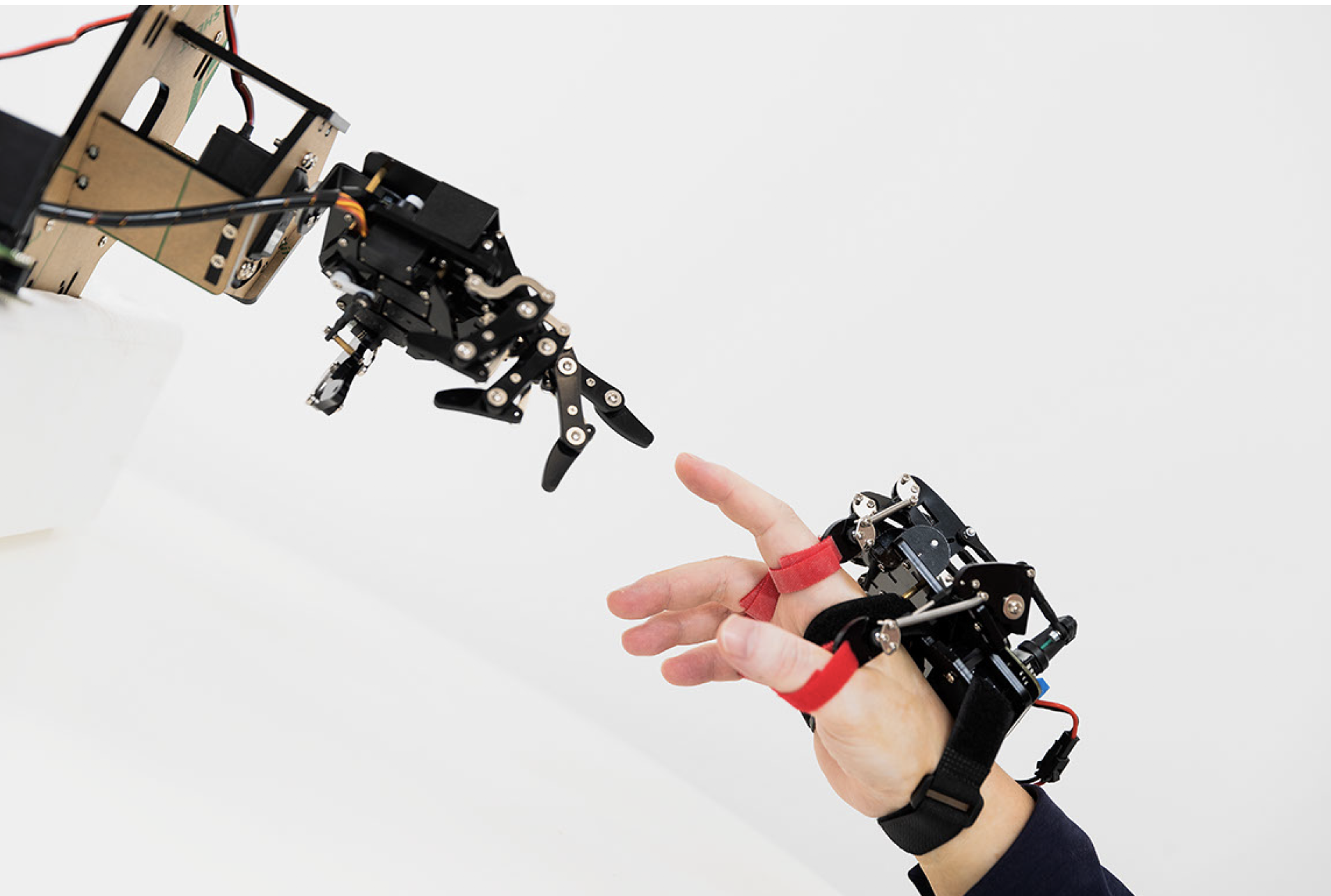 Touching through the internet. Credit: University of Sydney