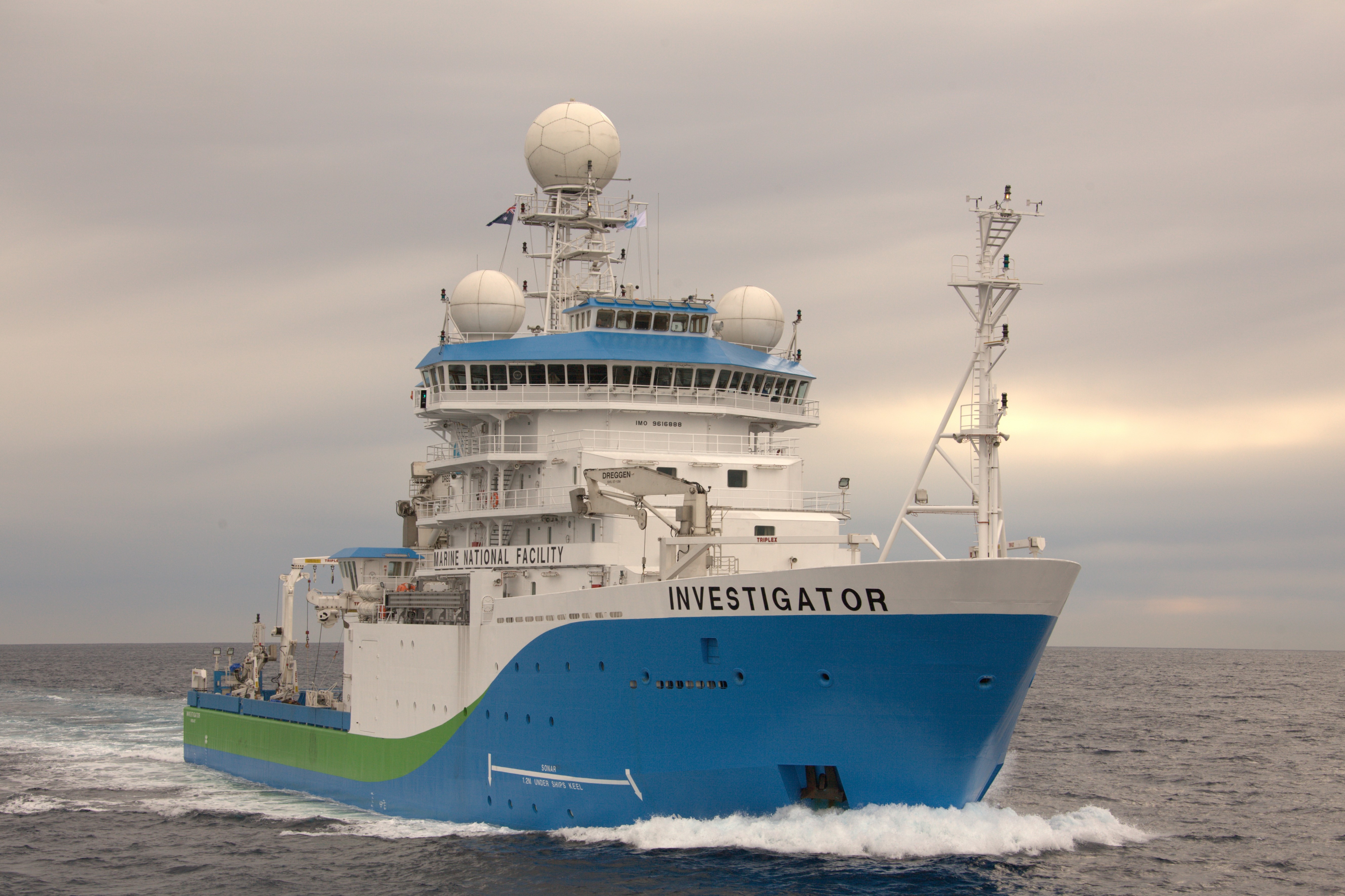 Starboard view of CSIRO's research vessel (RV) Investigator. Credit: CSIRO