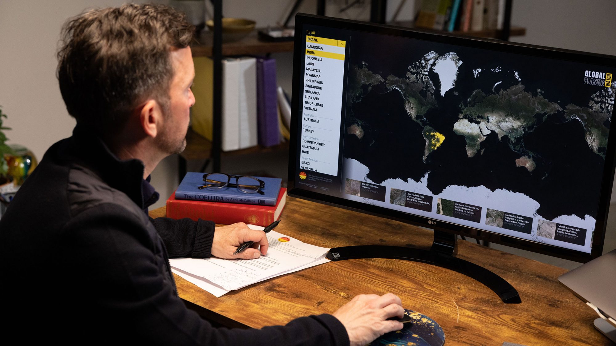 The Global Plastic Watch tool, accessible at https://globalplasticwatch.org/. The Minderoo Foundation, CC-BY 4.0 (https://creativecommons.org/licenses/by/4.0/)