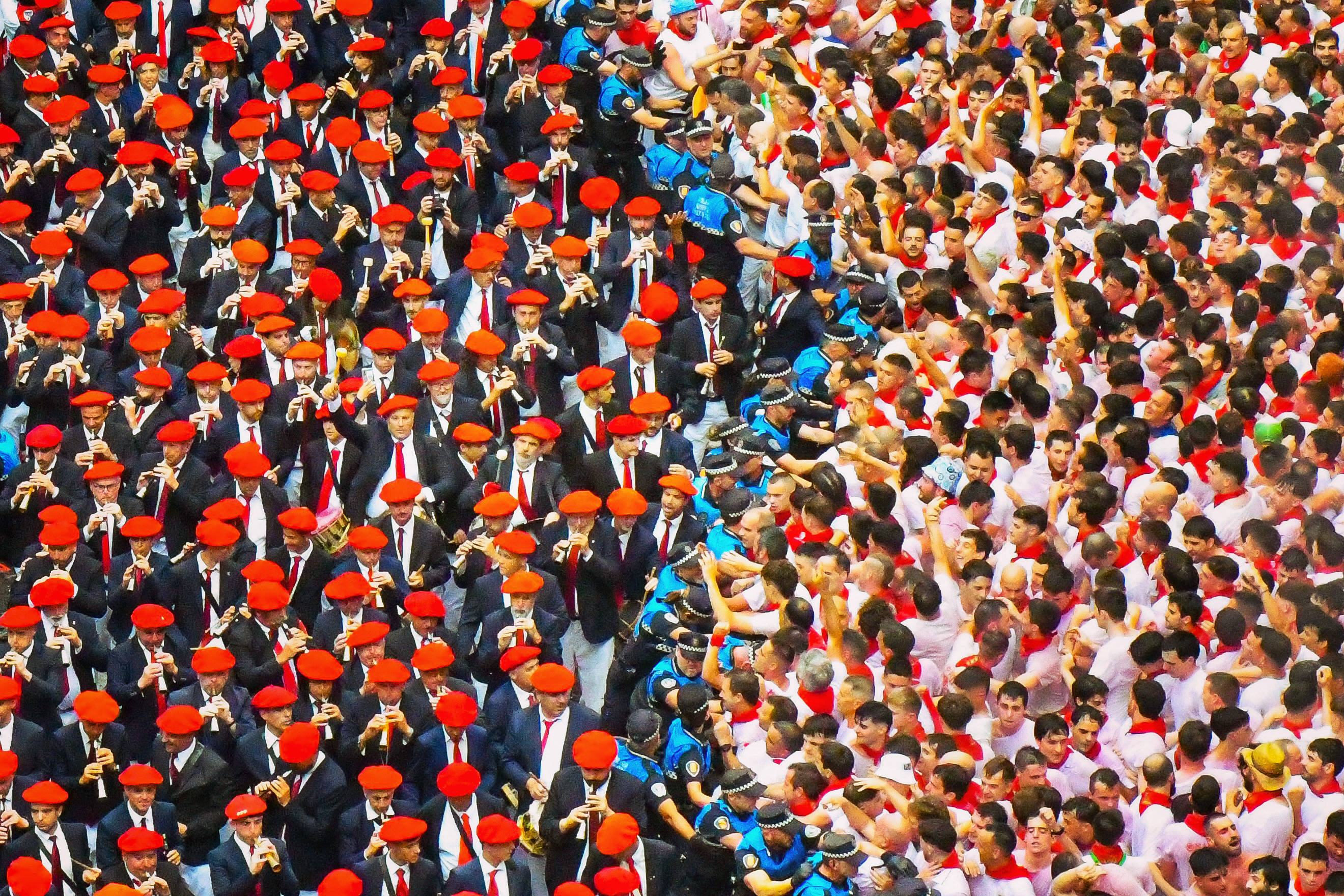 San Fermìn festival, Pamplona. Credit:  Bartolo Lab, ENS de Lyon. https://denis114.wordpress.com/