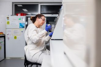 UniSC Associate Professor of Molecular Engineering Joanne Macdonald