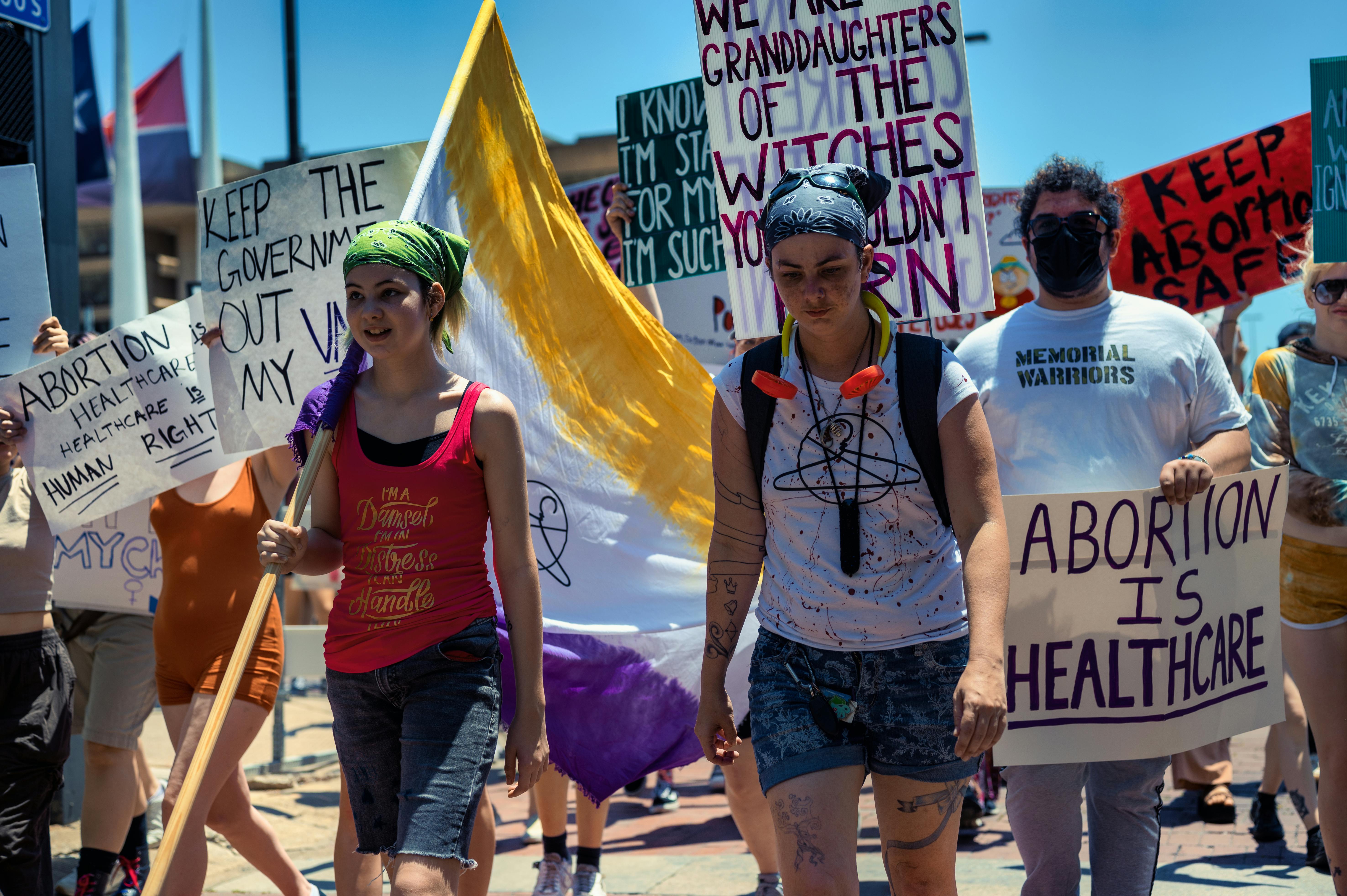 CC-0. https://www.pexels.com/photo/protesters-doing-a-rally-12149068/