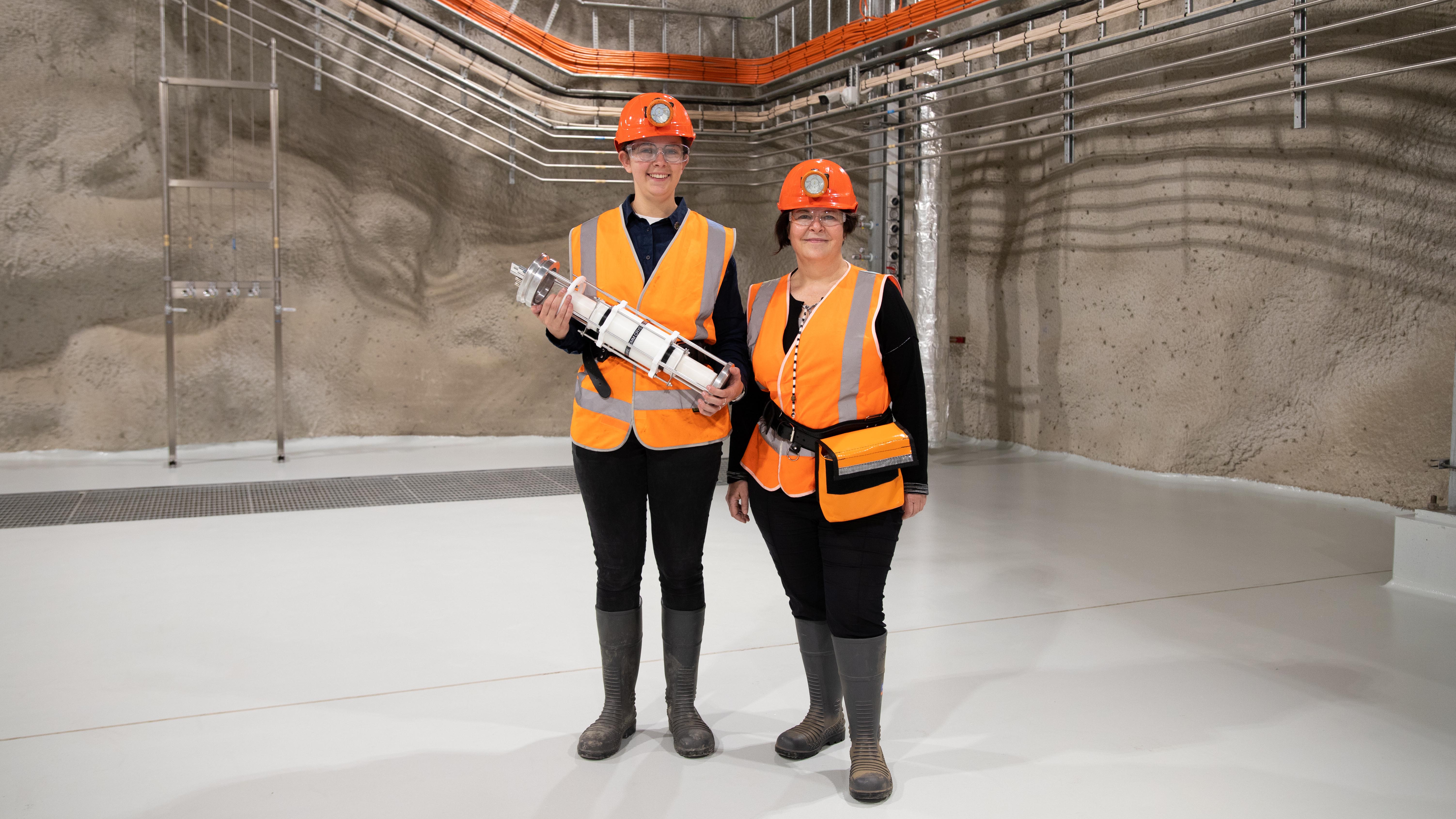 Professor Elisabetta Barberio and PhD student Madeleine Zurowski. Credit Olivia Gumienny University of Melbourne.
