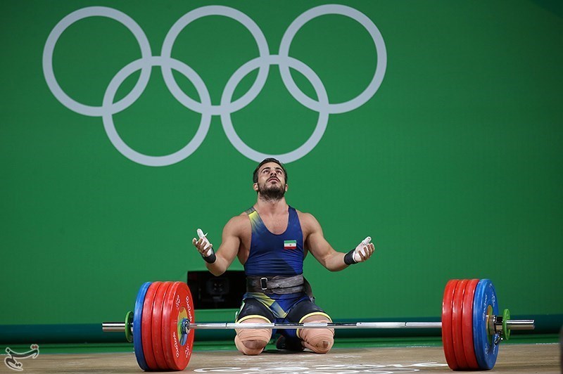 Weightlifting_at_the_2016_Summer_Olympics-85kg-6 By Tasnim News Agency, CC BY 4.0