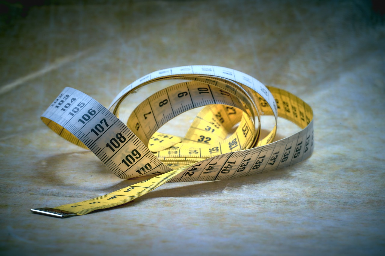 CC-0. https://pixabay.com/photos/tape-measure-tailor-tape-measure-3872780/