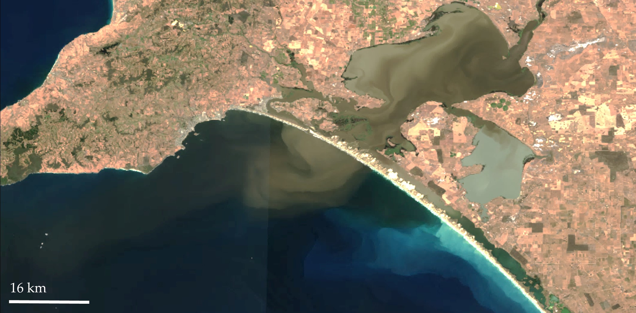 Surface reflectance true colour imagery, contrast-stretched, captured by a Sentinel-2 sensor in the northern part of Long Bay amidst the peak flood discharge, 1st of January 2023.