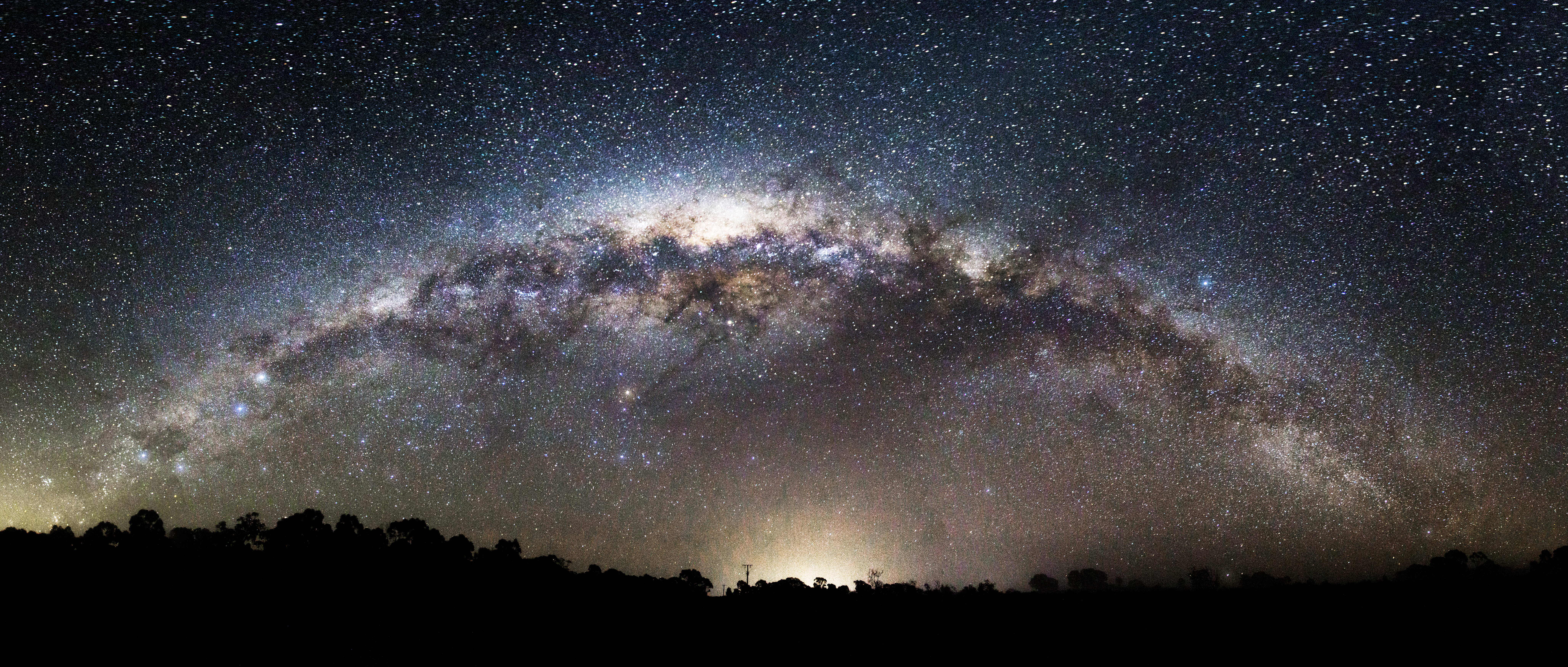 Many stars in the centre of the Milky Way have high heavy metal content. Photo by Michael Franklin.