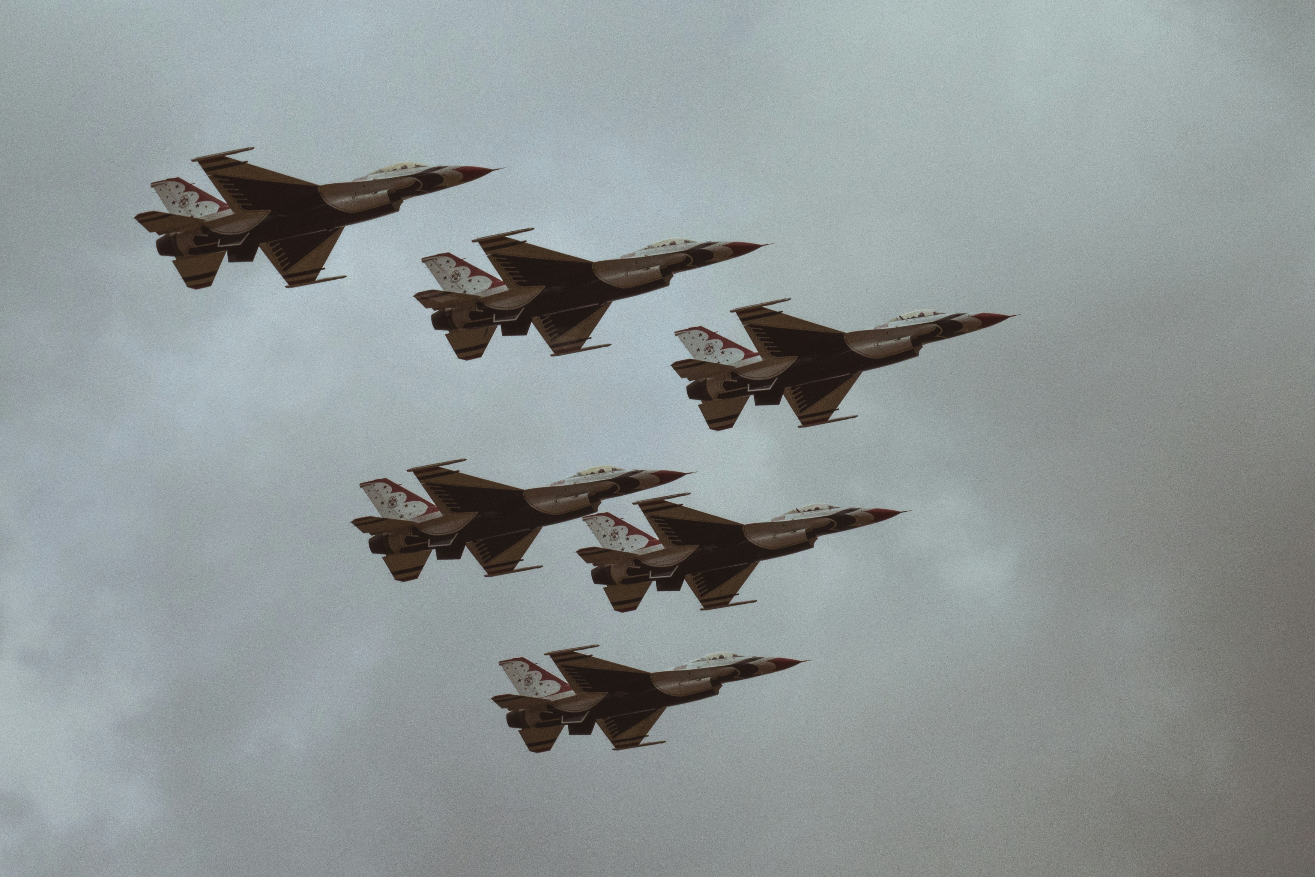 USAF Thunderbirds Fly-by, image by UX Gun via UnSplash 
