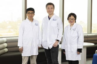 L-R: Professor Lianzhou Wang, Dr Jingwei Hou and Professor Vicki Chen