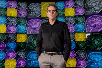 Professor Daniel Hermens 